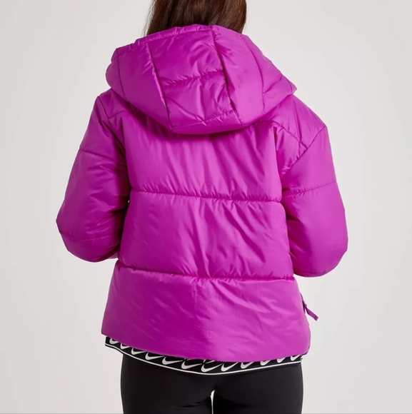 NWT Women's size M Nike Puffer Jacket - Picture 4 of 7